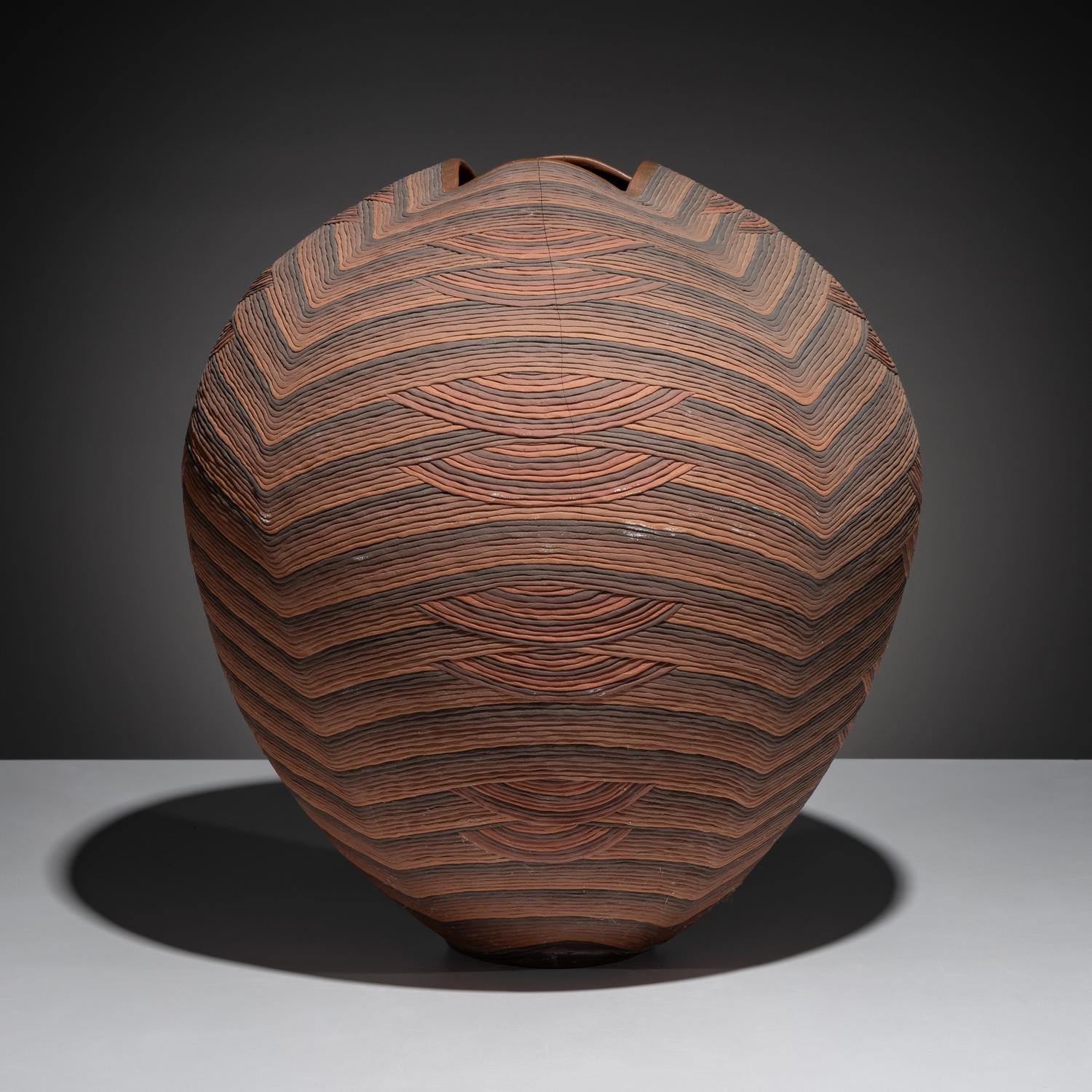 Corrugated Pottery Jar, Glory to God