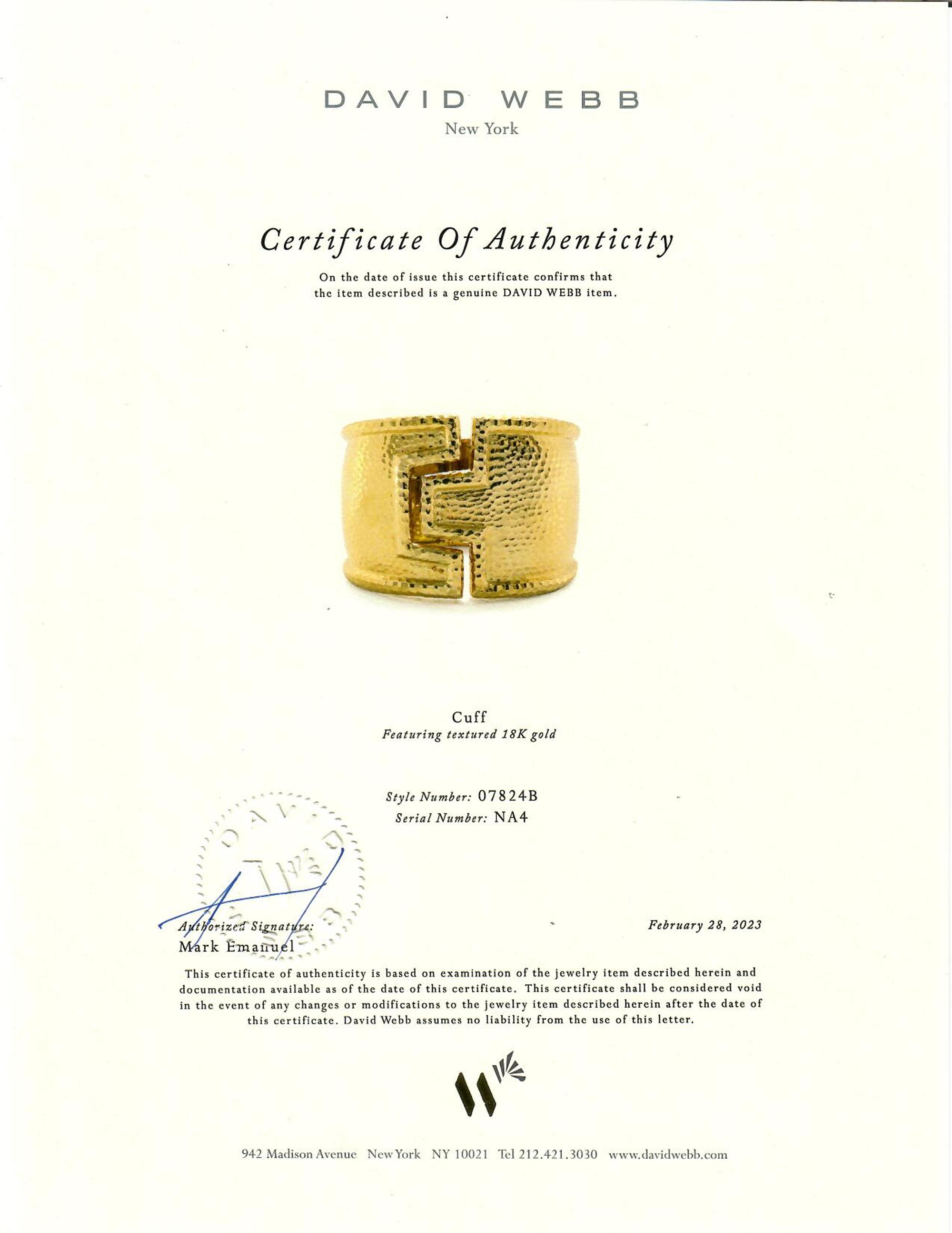 DAVID WEBB, YELLOW GOLD BANGLE BRACELET