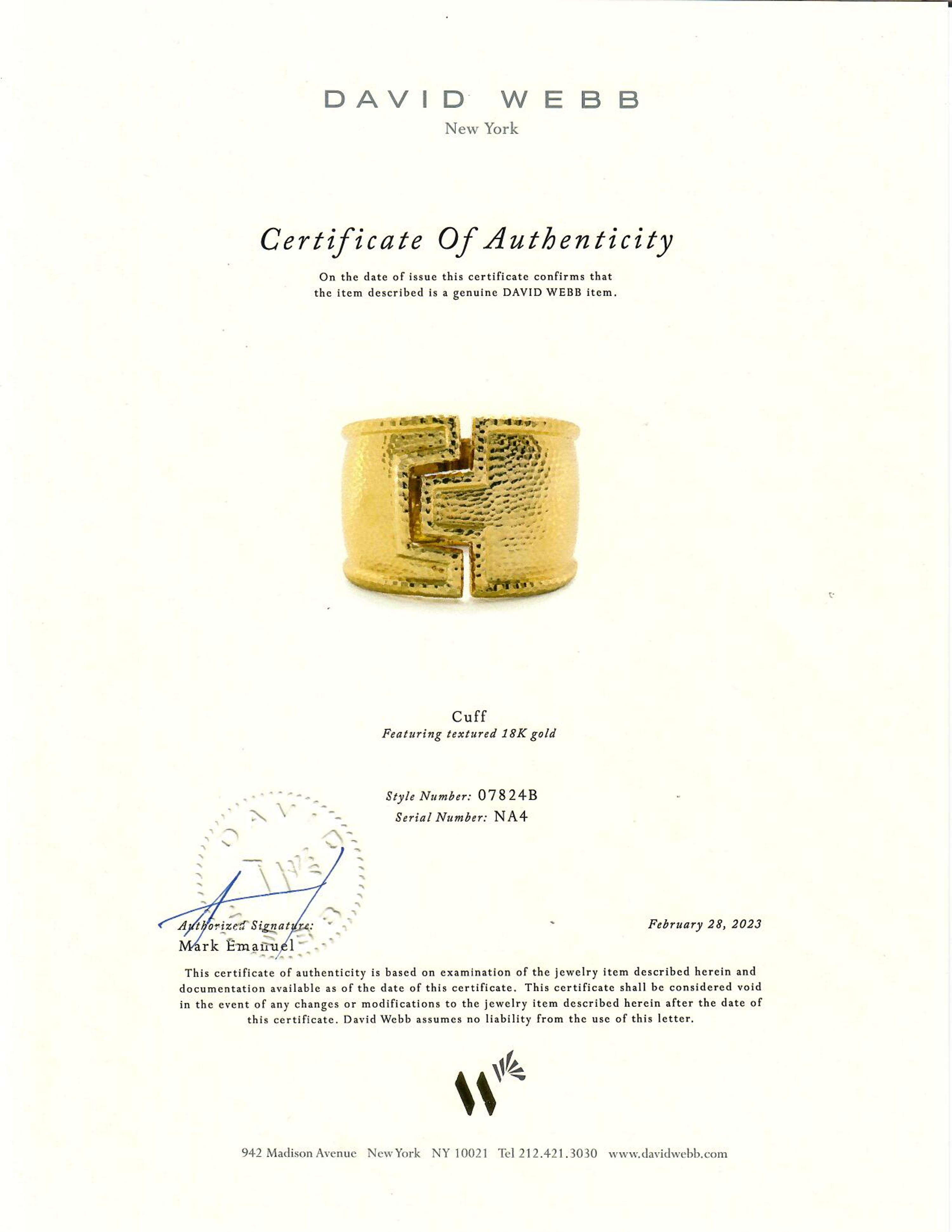 DAVID WEBB, YELLOW GOLD BANGLE BRACELET