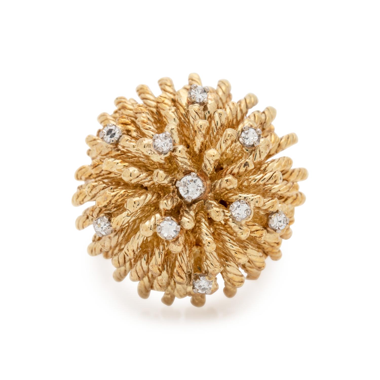 YELLOW GOLD AND DIAMOND RING