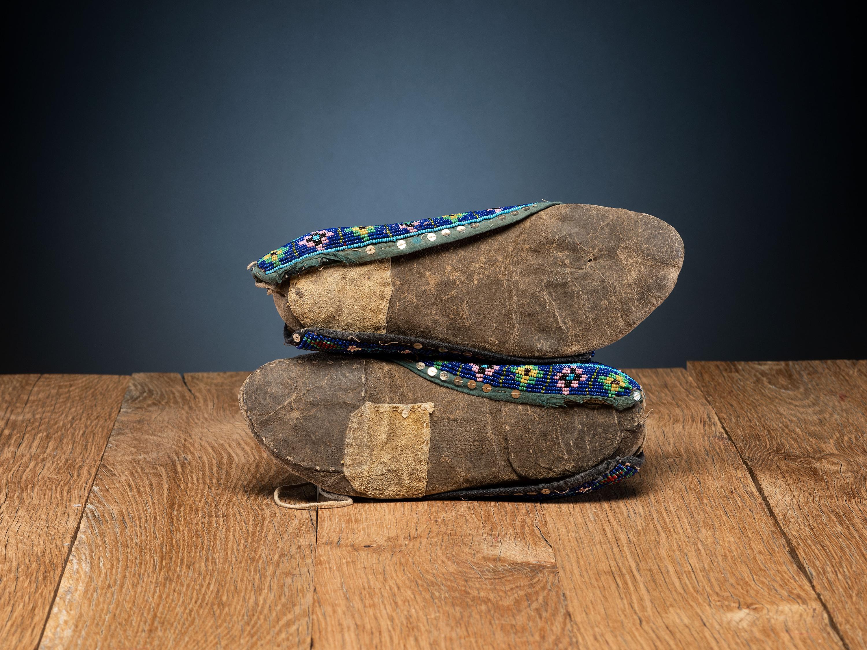 Mesquakie Beaded Hide Moccasins