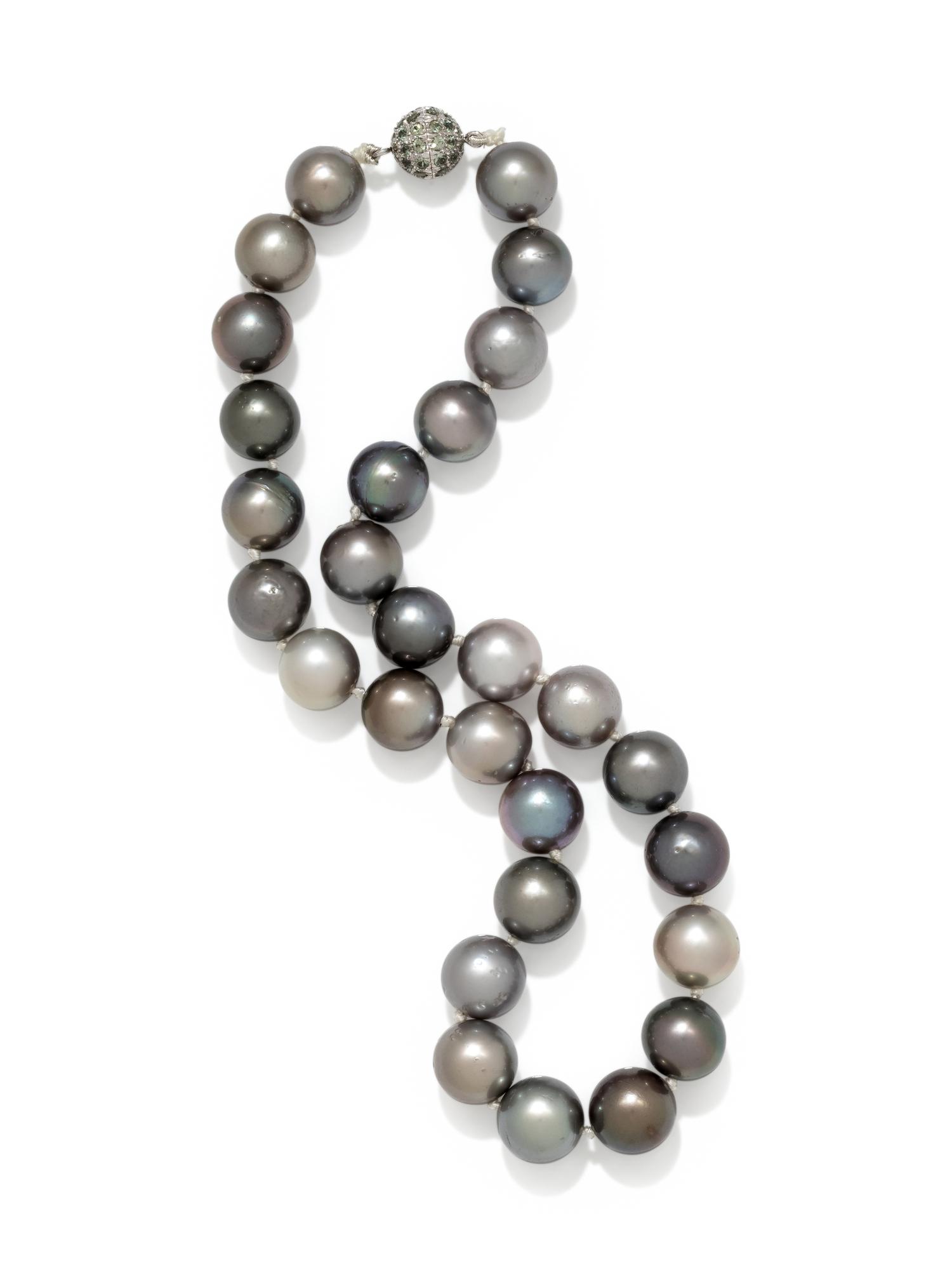 CULTURED TAHITIAN PEARL NECKLACE