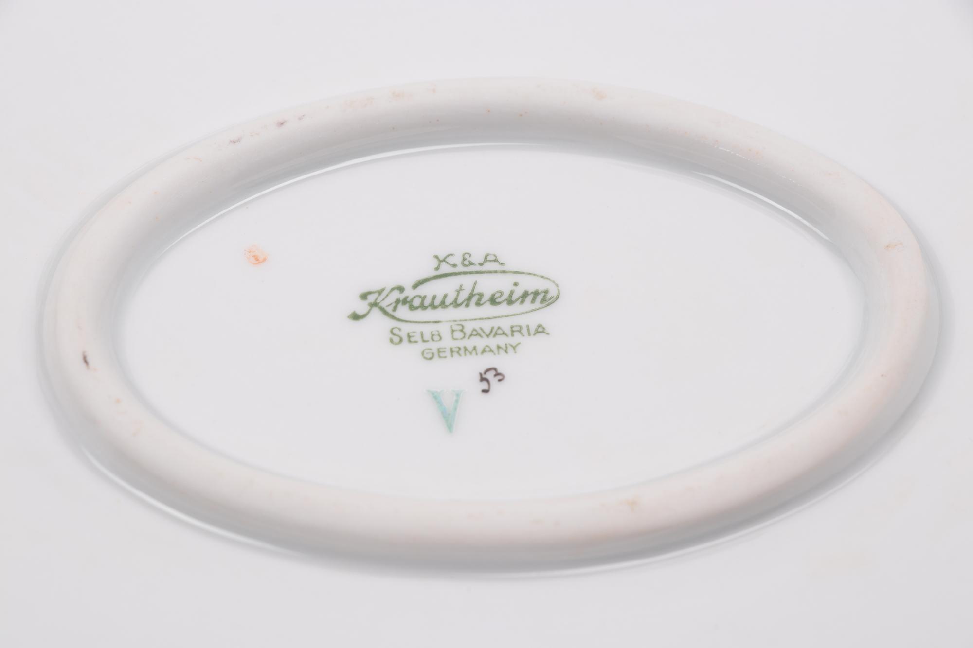 An Assembled Dresden Porcelain Dinner Service