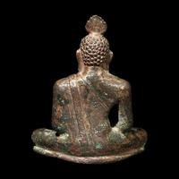 A Sri Lanka Parcel Gilt Bronze Figure of Buddha Shakyamuni, Anuradhapura Period, 6th-7th Century 六-七世紀 斯里蘭卡阿努拉德普勒時期 銅局部鎏金釋迦牟尼坐像