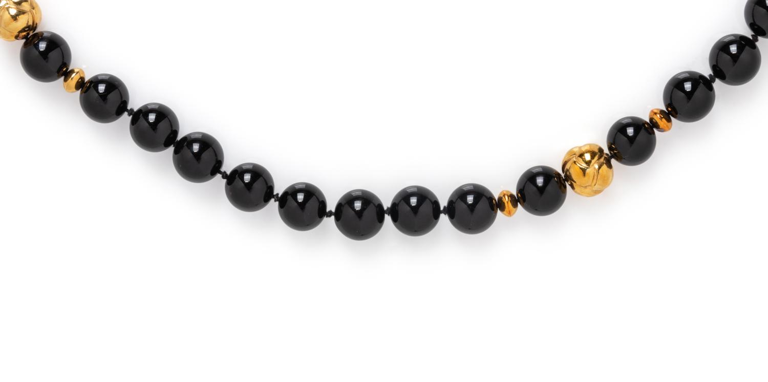 ONYX AND YELLOW GOLD BEAD NECKLACE