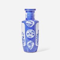 A Chinese blue and white rouleau vase 青花棒槌瓶 Late 19th/early 20th century ???????????