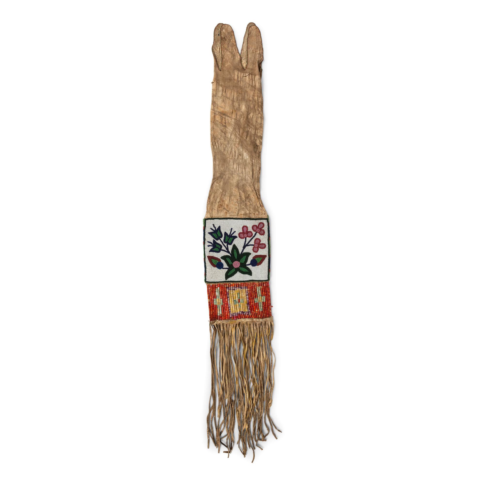 Plateau Beaded Hide Tobacco Bag