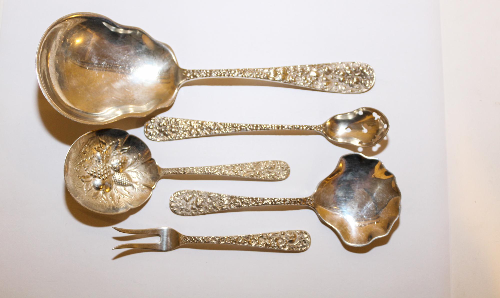 A Group of Five American Silver Flatware Servers, Stieff Co., Baltimore, MD and S. Kirk & Son, Baltimore, MD, with repousse decorated h