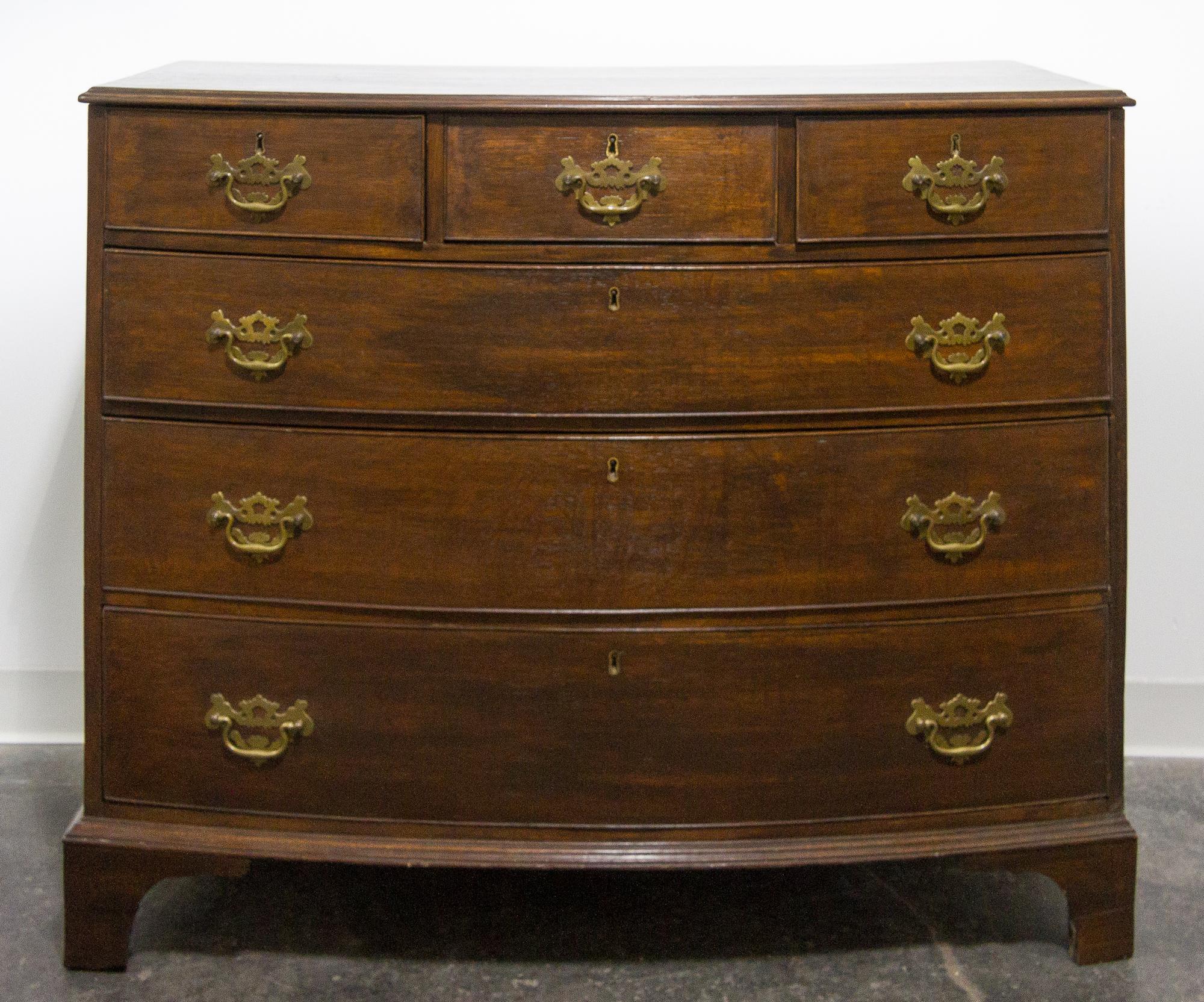 An English Oak Chest of Drawers Height 37 x width 45 x depth 22 inches. — 19TH CENTURY