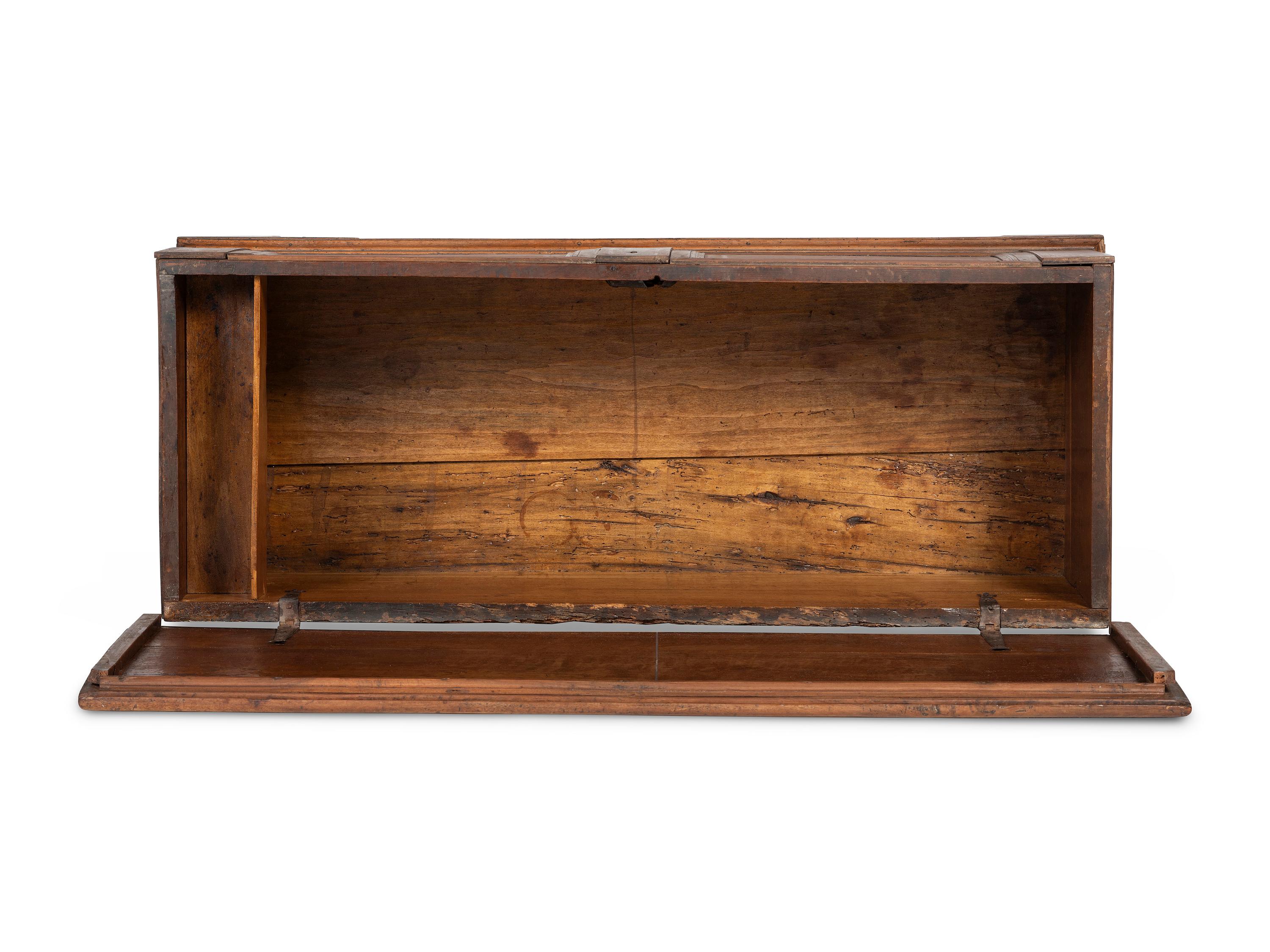 A Poplar and Pine Hummingbird-Inlaid Blanket Chest