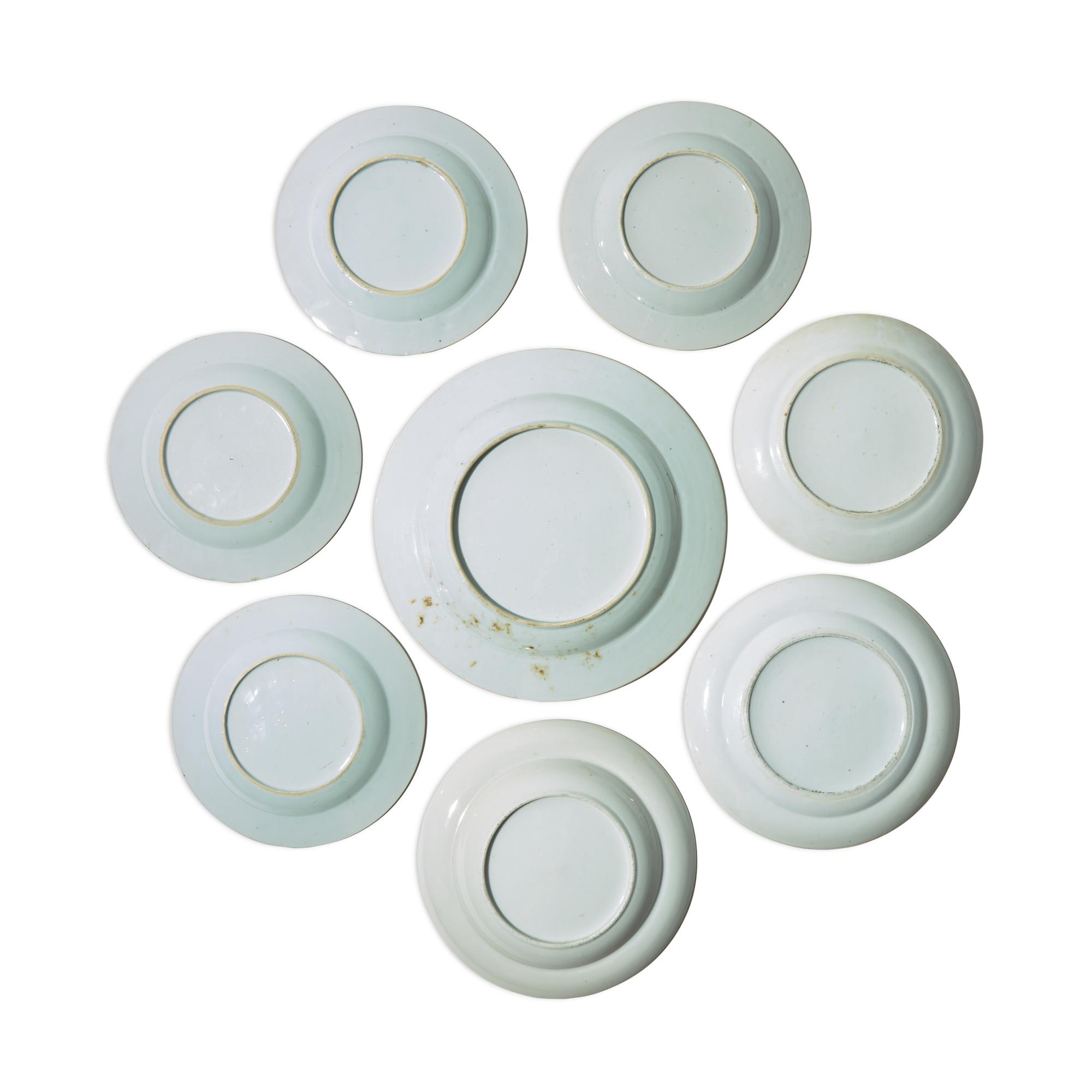An Assorted Group of Eight Chinese Export Porcelain Plates
