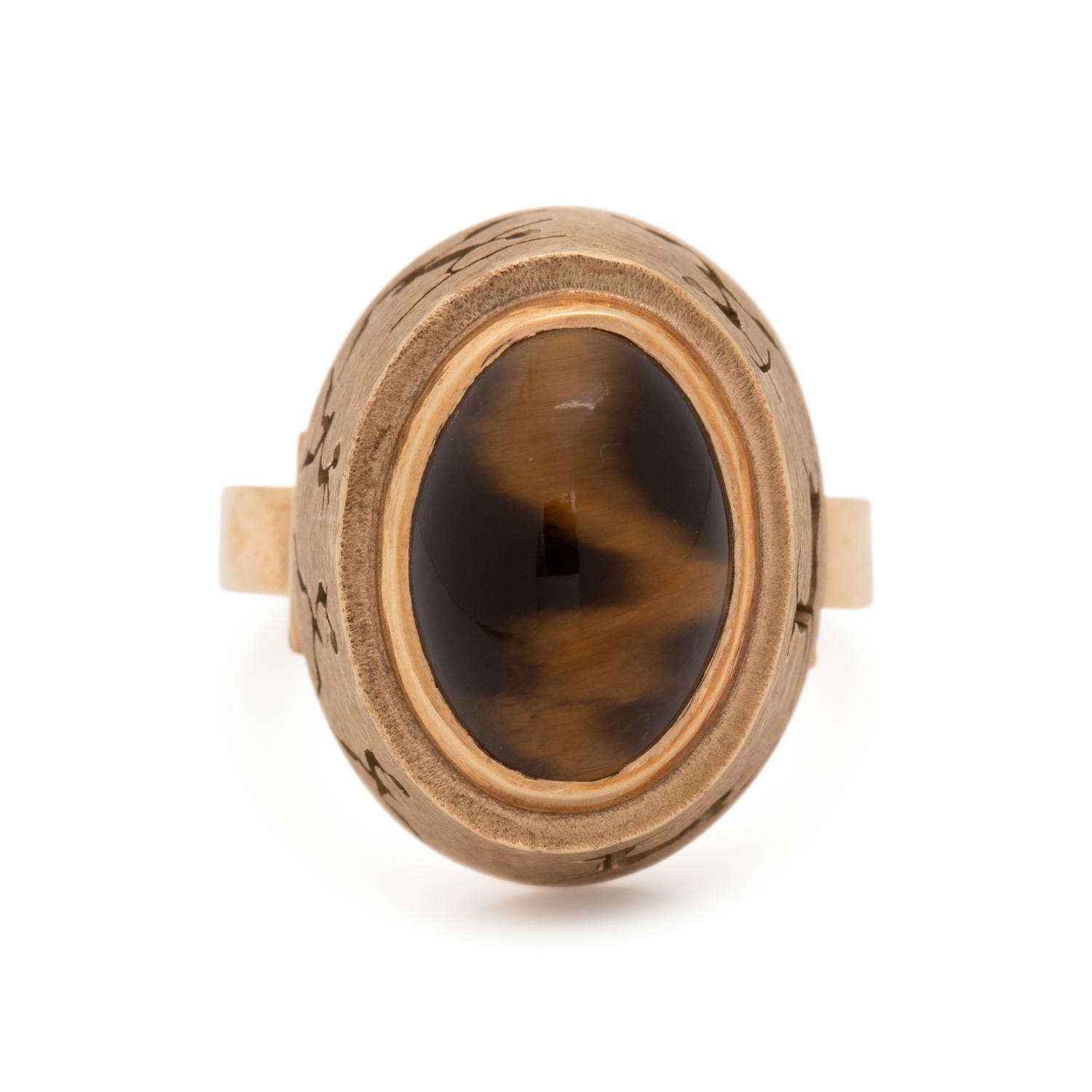 SOUTH AFRICAN, YELLOW GOLD AND TIGER'S EYE RING