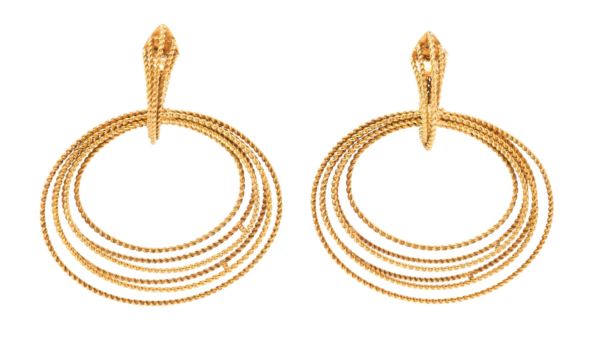 A Pair of 18 Karat Yellow Gold 'Hawaii Waikiki' Earclips, Buccellati, 18.90 dwts.