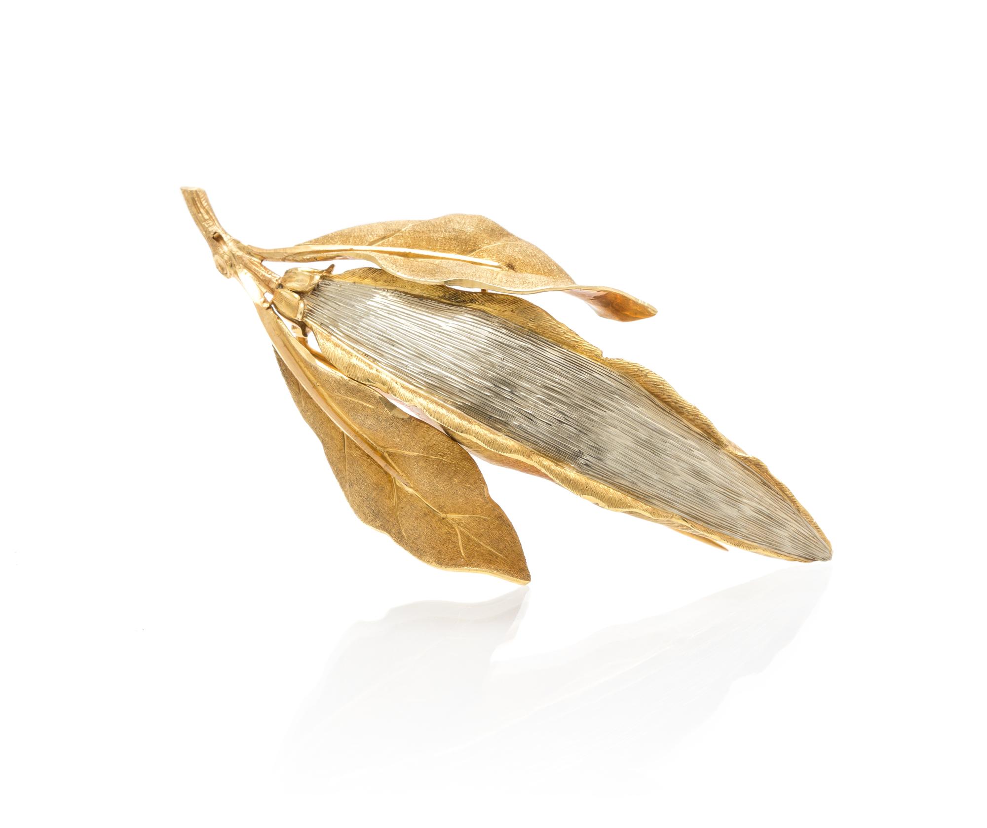 An 18 Karat Gold Seed Pod Brooch, M. Buccellati, 12.20 dwts.