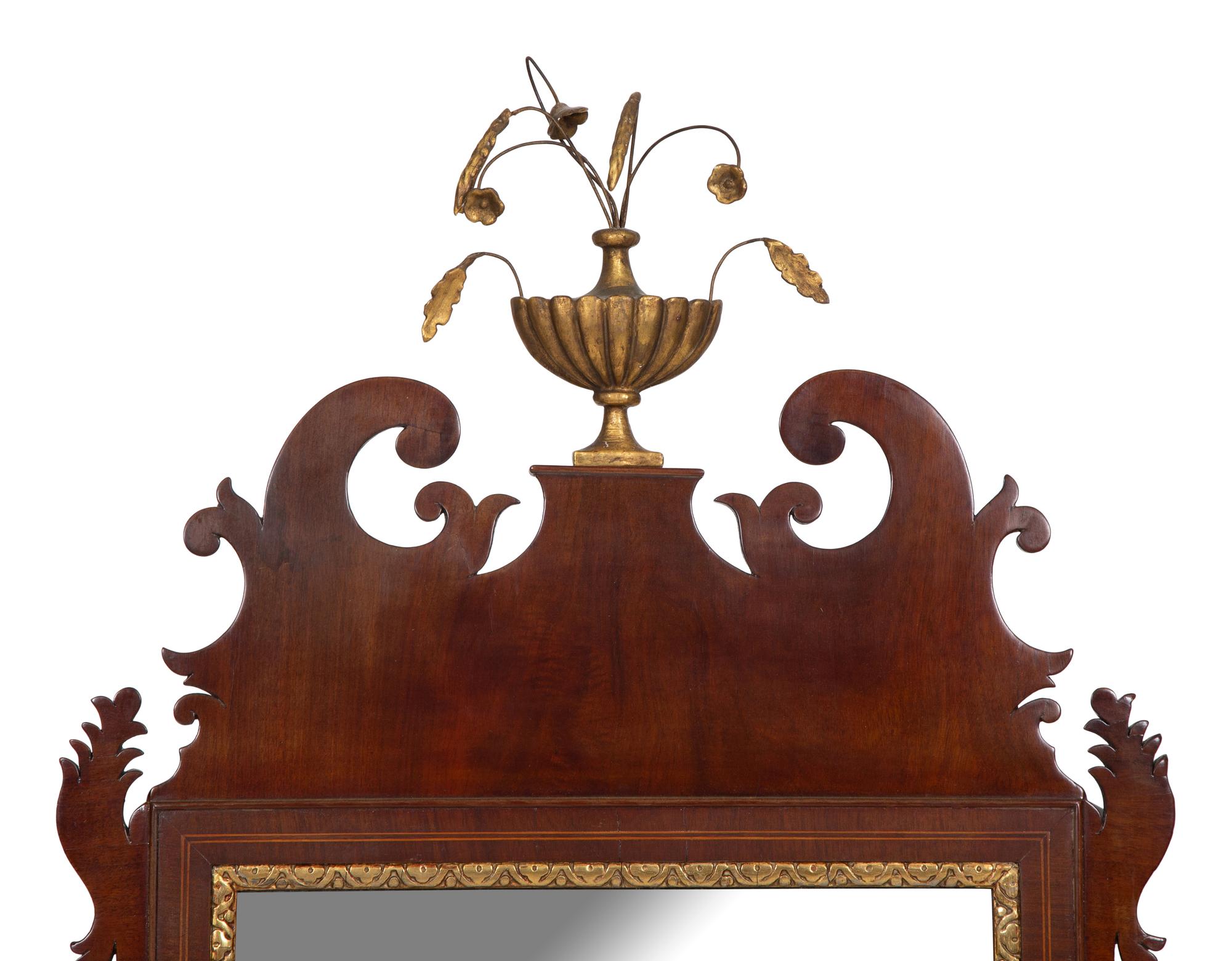 A Federal Style Parcel-Gilt Mahogany Mirror