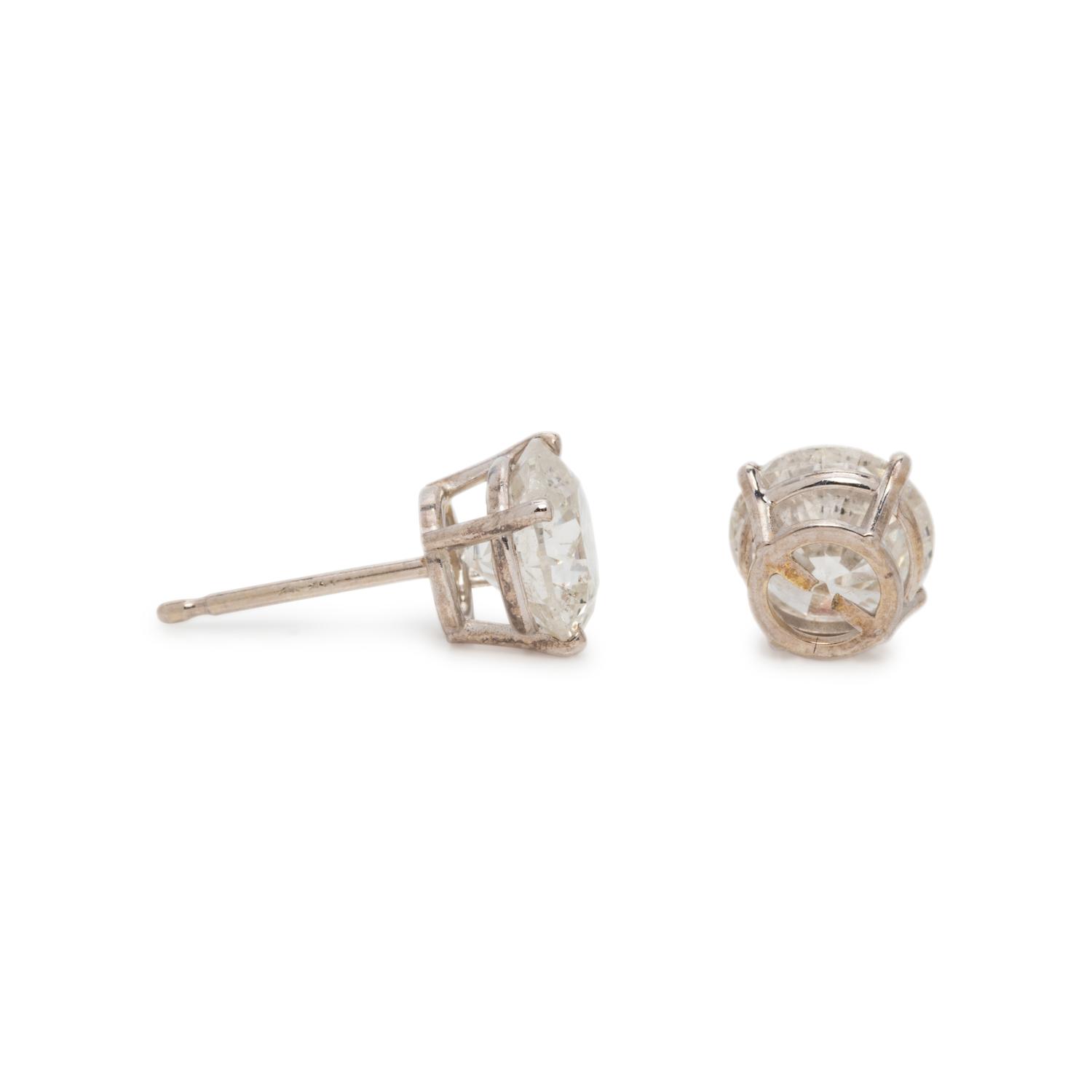 DIAMOND STUD EARRINGS