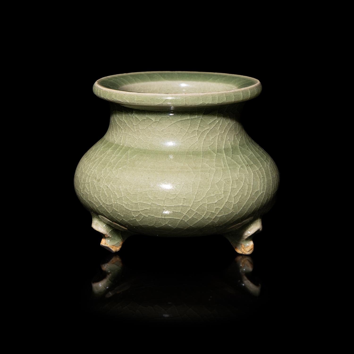 A Chinese Celadon Glazed Tripod Incense Burner — 青釉三足爐