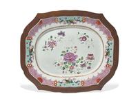 A Chinese Export Porcelain Famille Rose Platter on Wood Stand