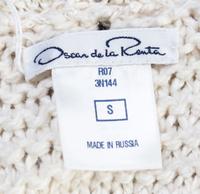 An Oscar de la Renta Knit Ivory Top, Size S.