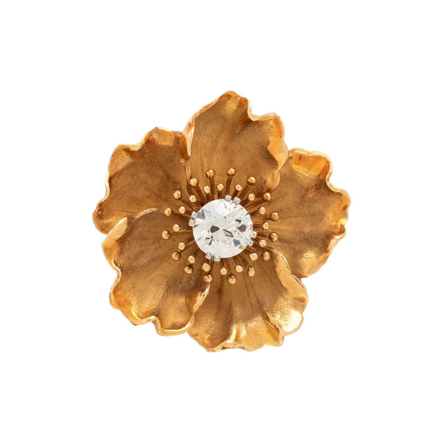 YELLOW GOLD AND DIAMOND FLOWER BROOCH