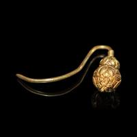 A Pair of Chinese Gold 'Brocade Balls' Earrings, Erhuan, Yuan-Ming Dynasty 明 金繡球耳環一對
