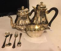A French Silver-Plate Tea and Coffee Service, Meurgey, Paris, , comprising a teapot, coffee pot and creamer, together with twelve desse