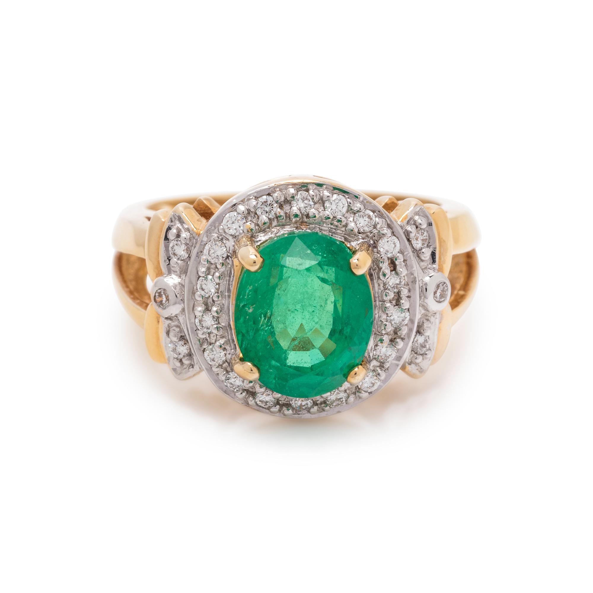 EMERALD AND DIAMOND RING