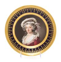 A Vienna Porcelain Cabinet Plate Diameter 9 1/2 inches.