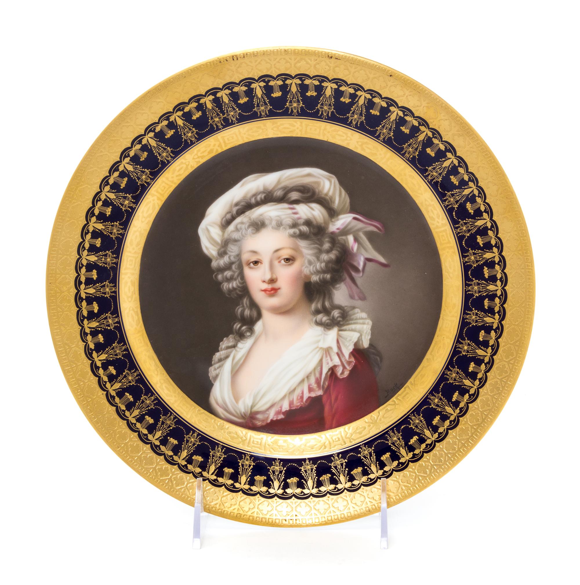 A Vienna Porcelain Cabinet Plate Diameter 9 1/2 inches.
