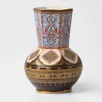 A Wedgwood Aesthetic Period Queensware Vase UK, 1870s