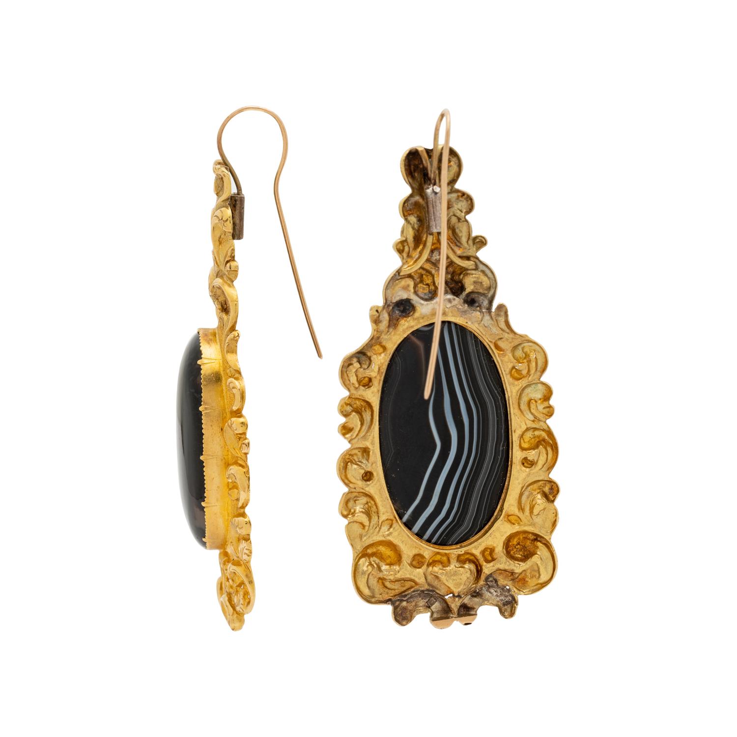 ANTIQUE, YELLOW GOLD AND BANDED AGATE EARRINGS