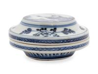 A Chinese Blue and White Porcelain Seal Box and Cover