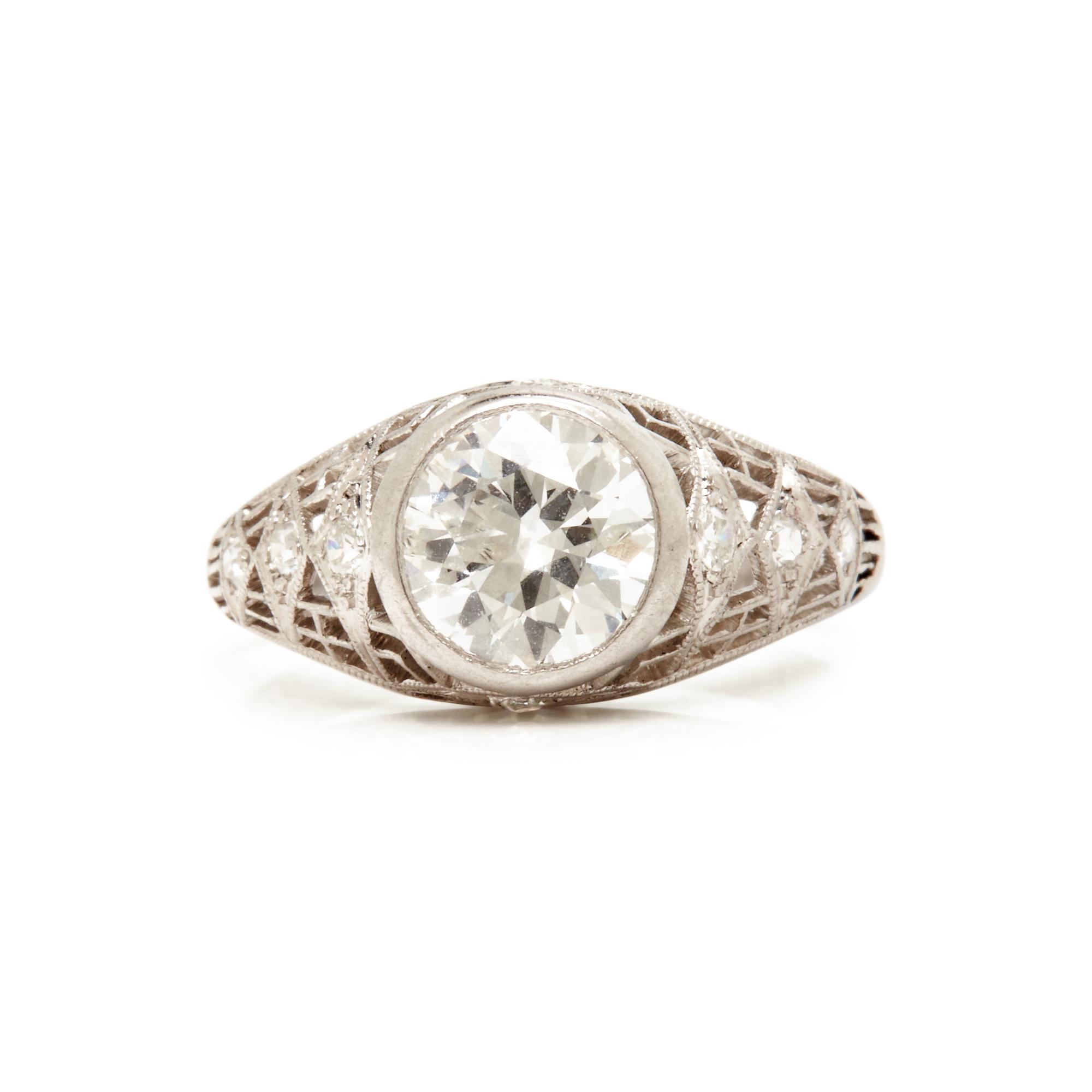 EDWARDIAN, PLATINUM AND DIAMOND RING