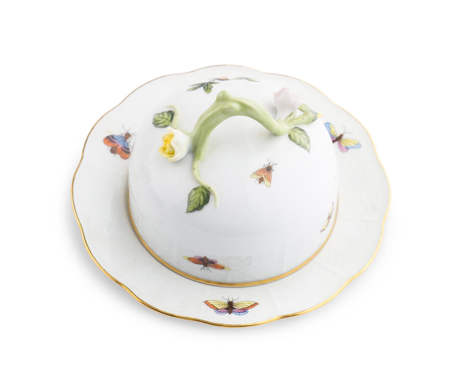 A Herend Porcelain Rothschild Bird Dinner Service