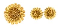 An 18 Karat Yellow Gold Flower Demi Parure, 32.00 dwts.