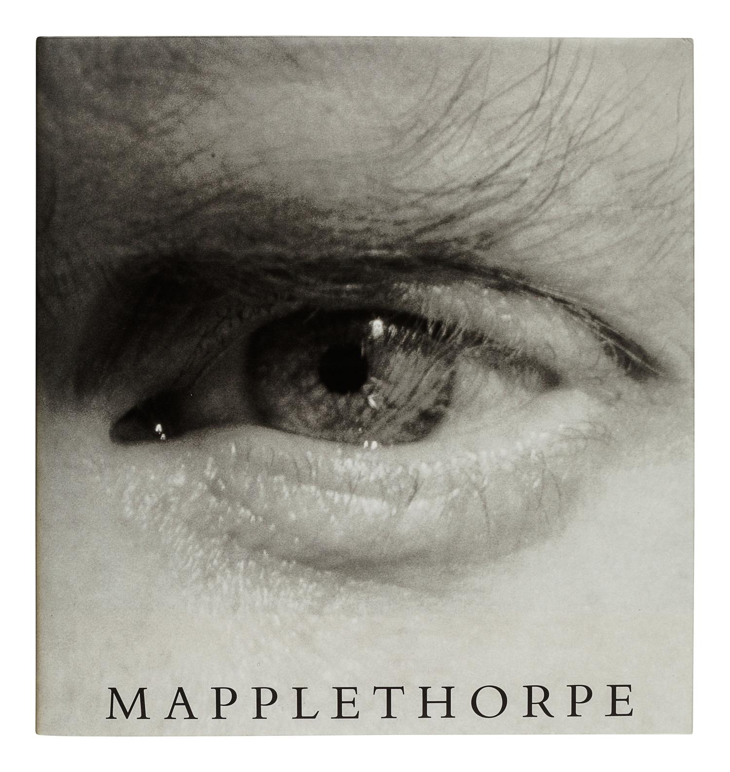 MAPPLETHORPE, Robert (1946-1989). DANTO, Arthur C. Mapplethorpe. New York: Random House, 1992.
