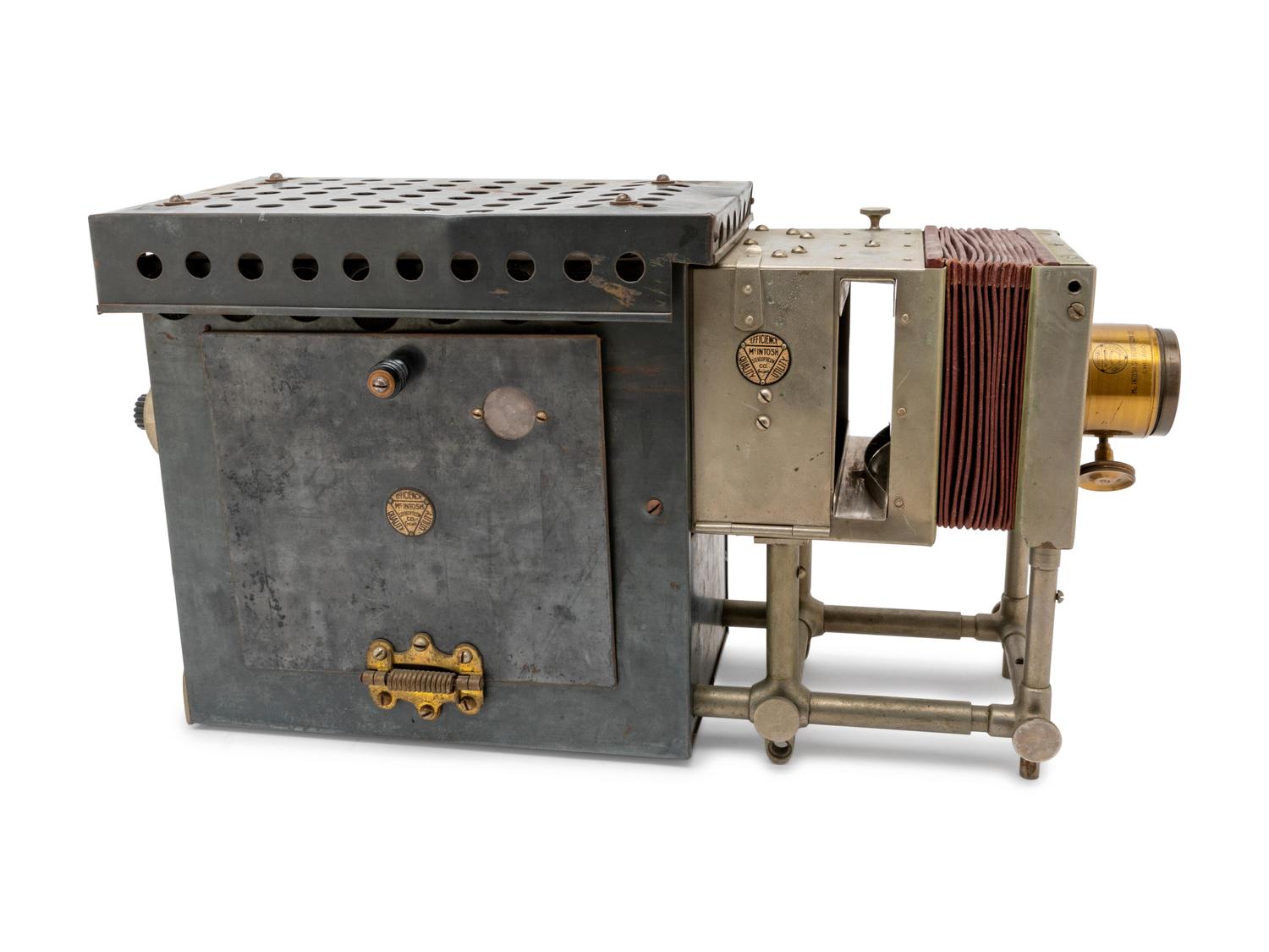 An American Early Electric-Model Stereopticon — McINTOSH STEREOPTICON CO., CHICAGO, SECOND QUARTER 20TH CENTURY