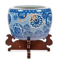 A Japanese Porcelain Jardinière