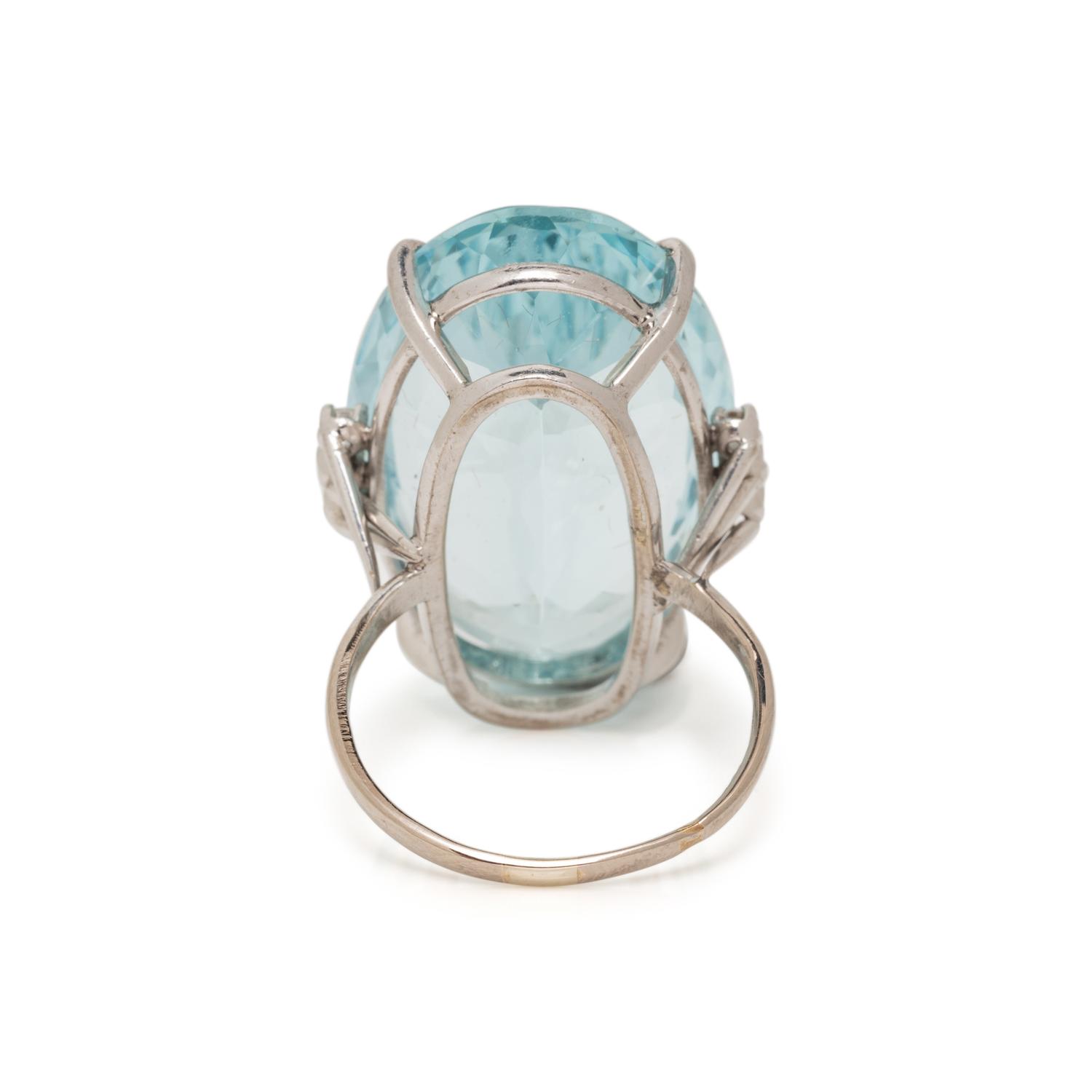 AQUAMARINE AND DIAMOND RING