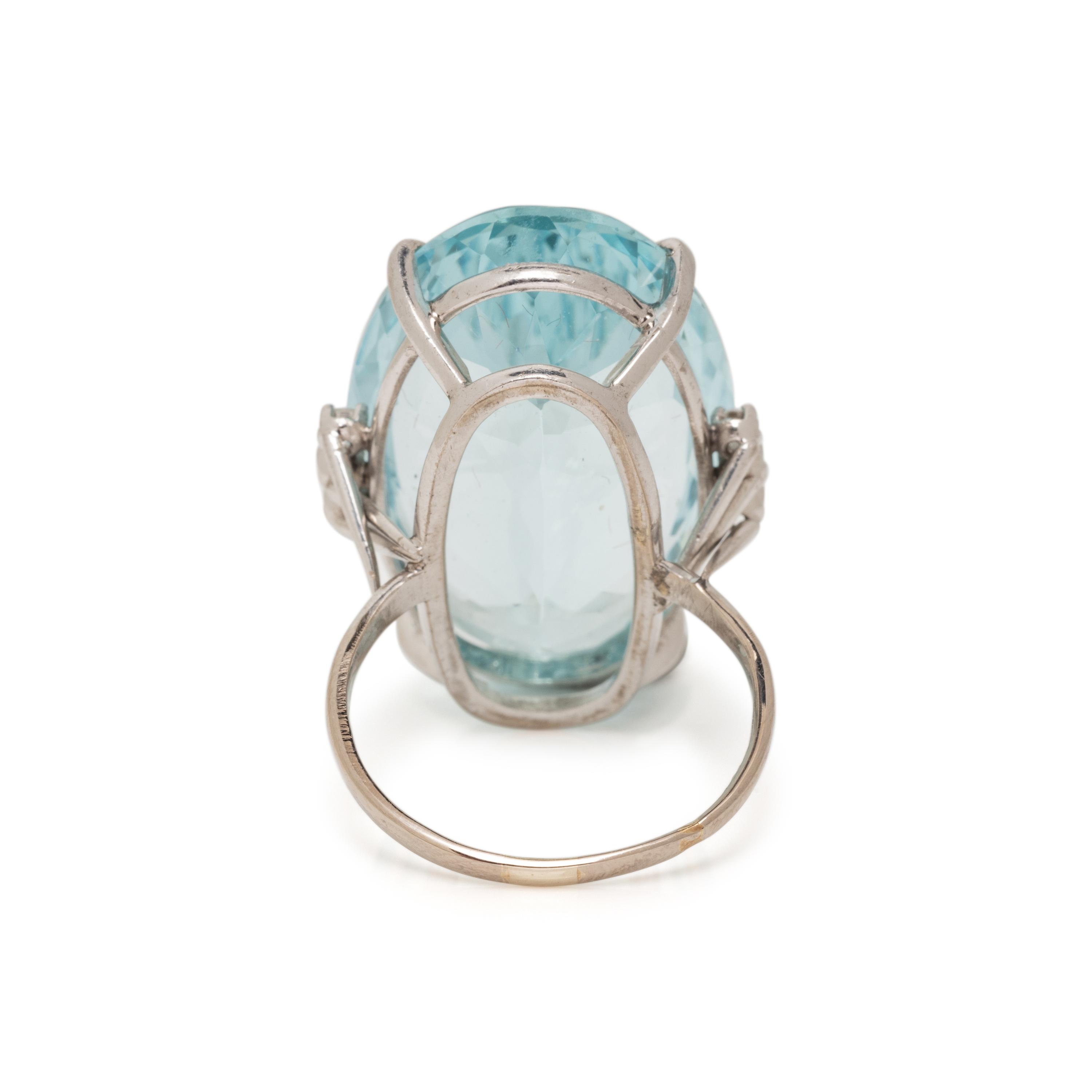 AQUAMARINE AND DIAMOND RING
