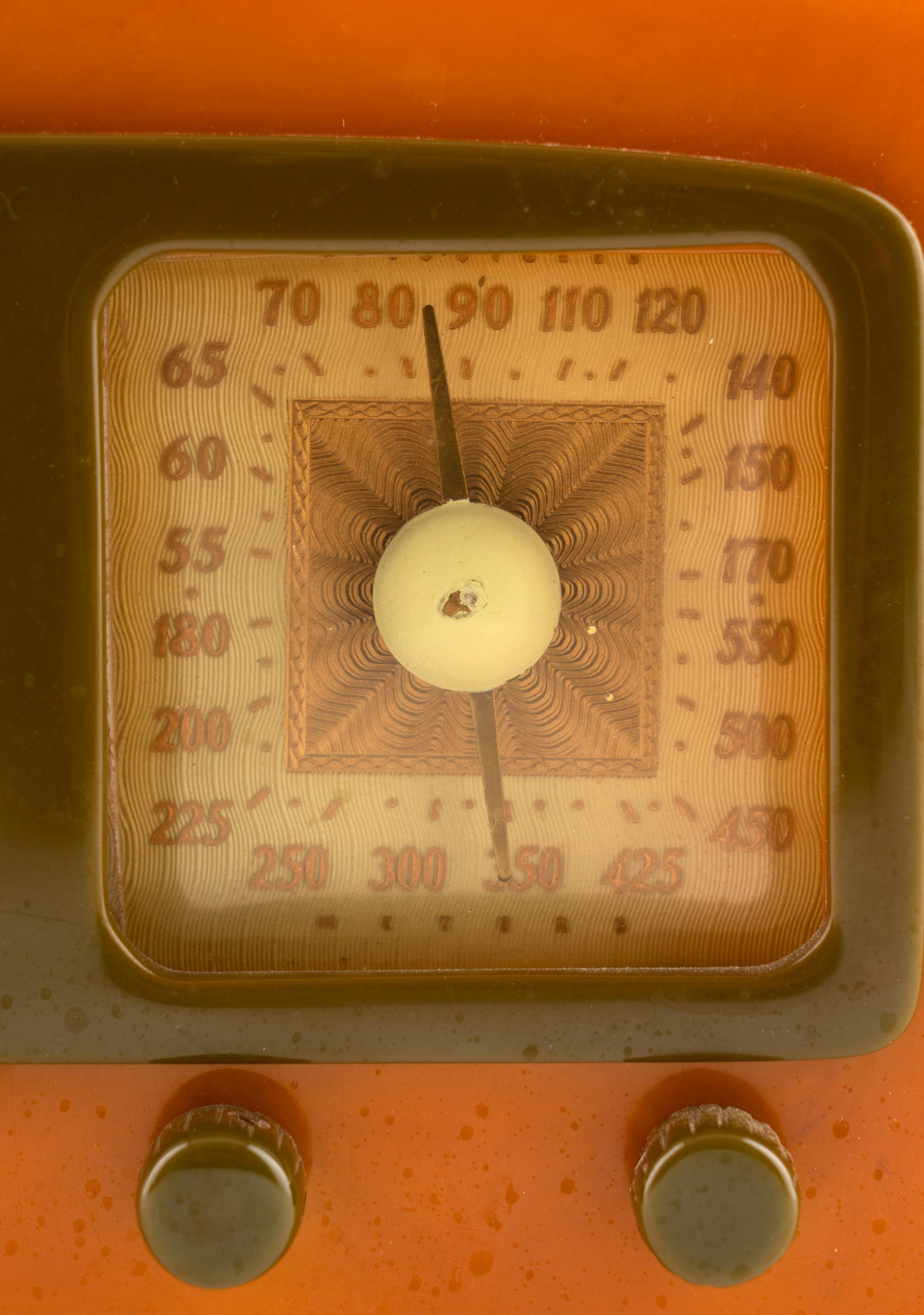 A Sonora Coronet KM Radio