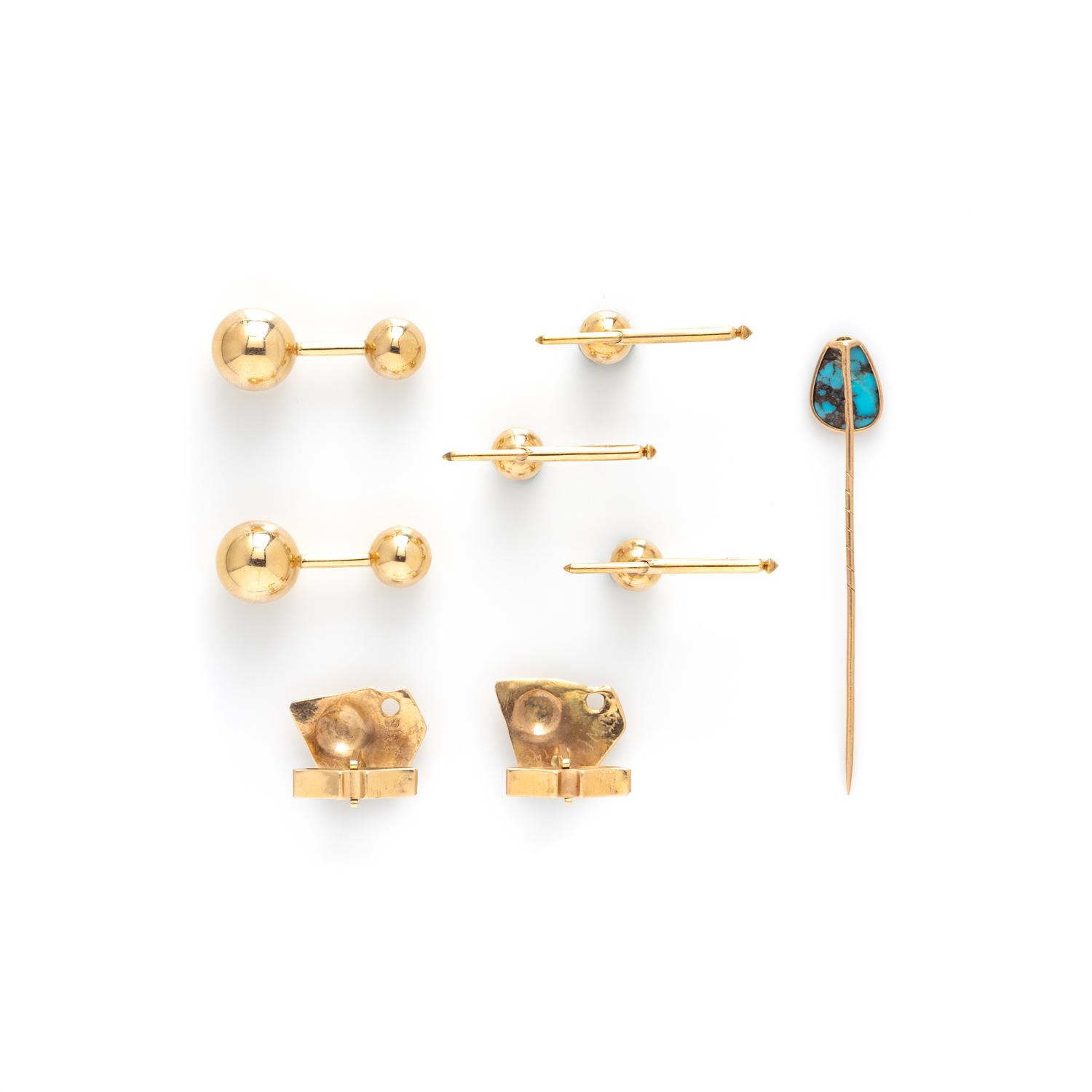 COLLECTION OF YELLOW GOLD MEN'S JEWELRY