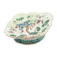 A Chinese Famille Rose Porcelain Quatrefoil Offering Dish