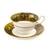 A Wedgwood Porcelain Florentine Dinner Service