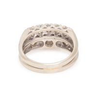 WHITE GOLD AND DIAMOND RING