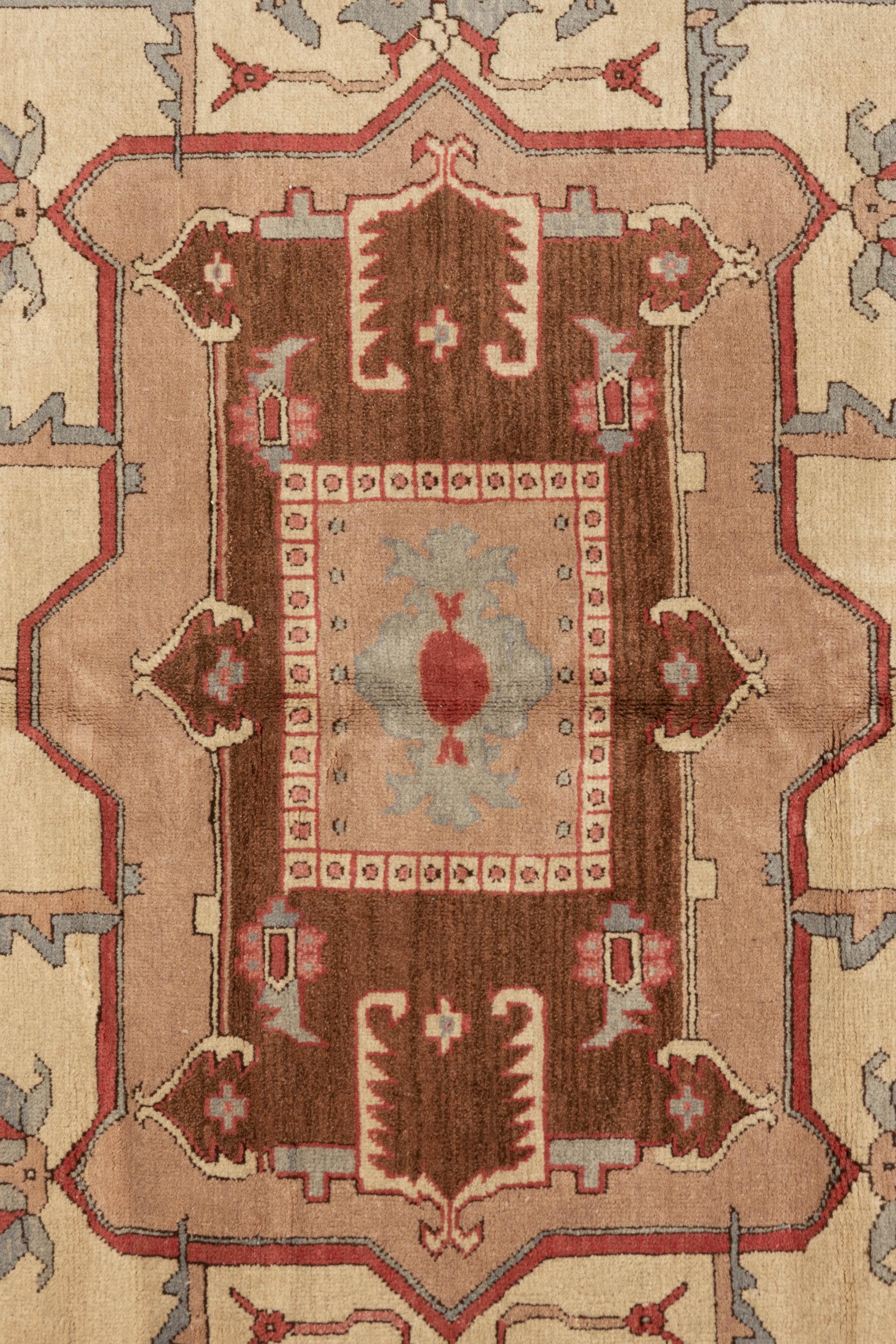 A Serapi Design Wool Rug