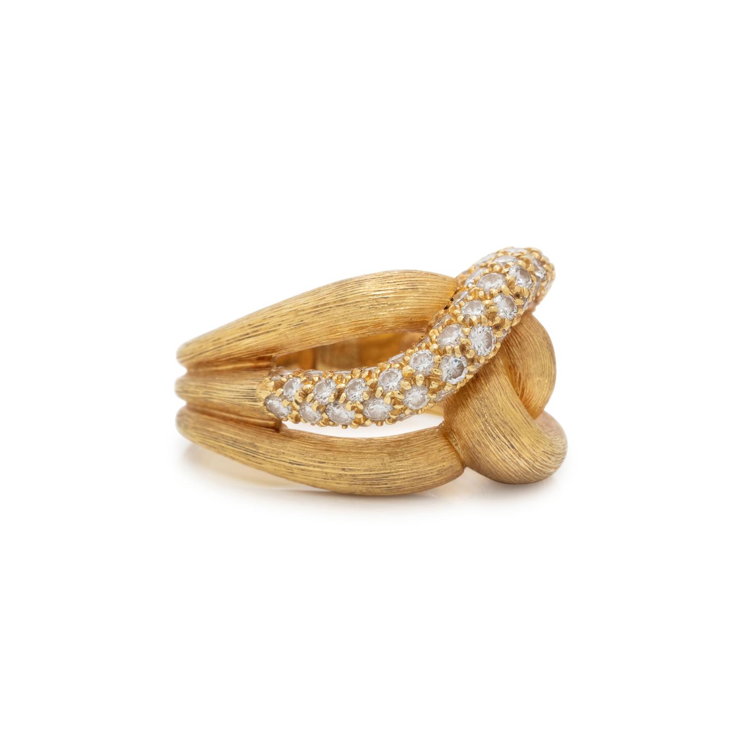 HENRY DUNAY, YELLOW GOLD AND DIAMOND RING
