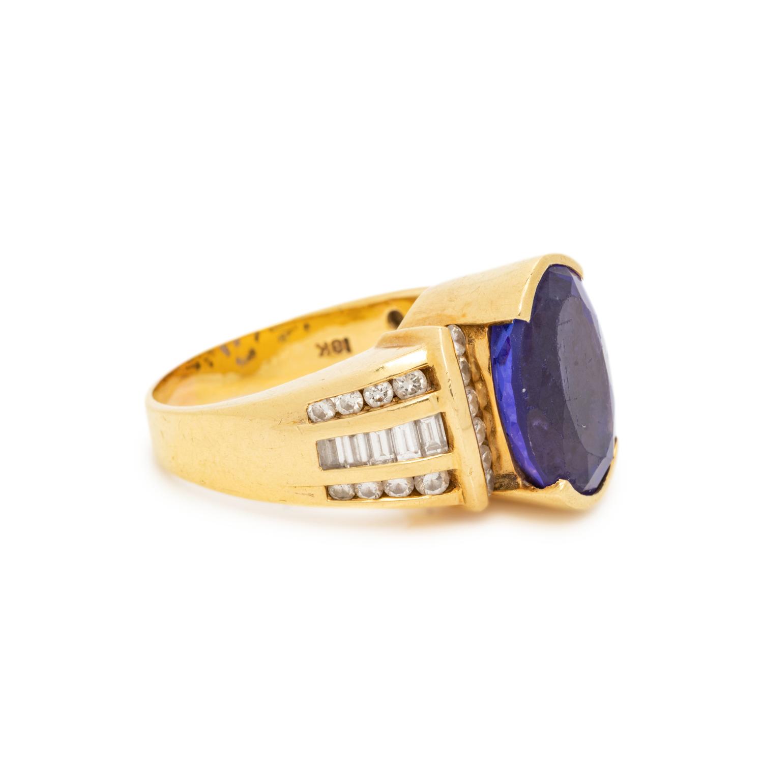 TANZANITE AND DIAMOND RING