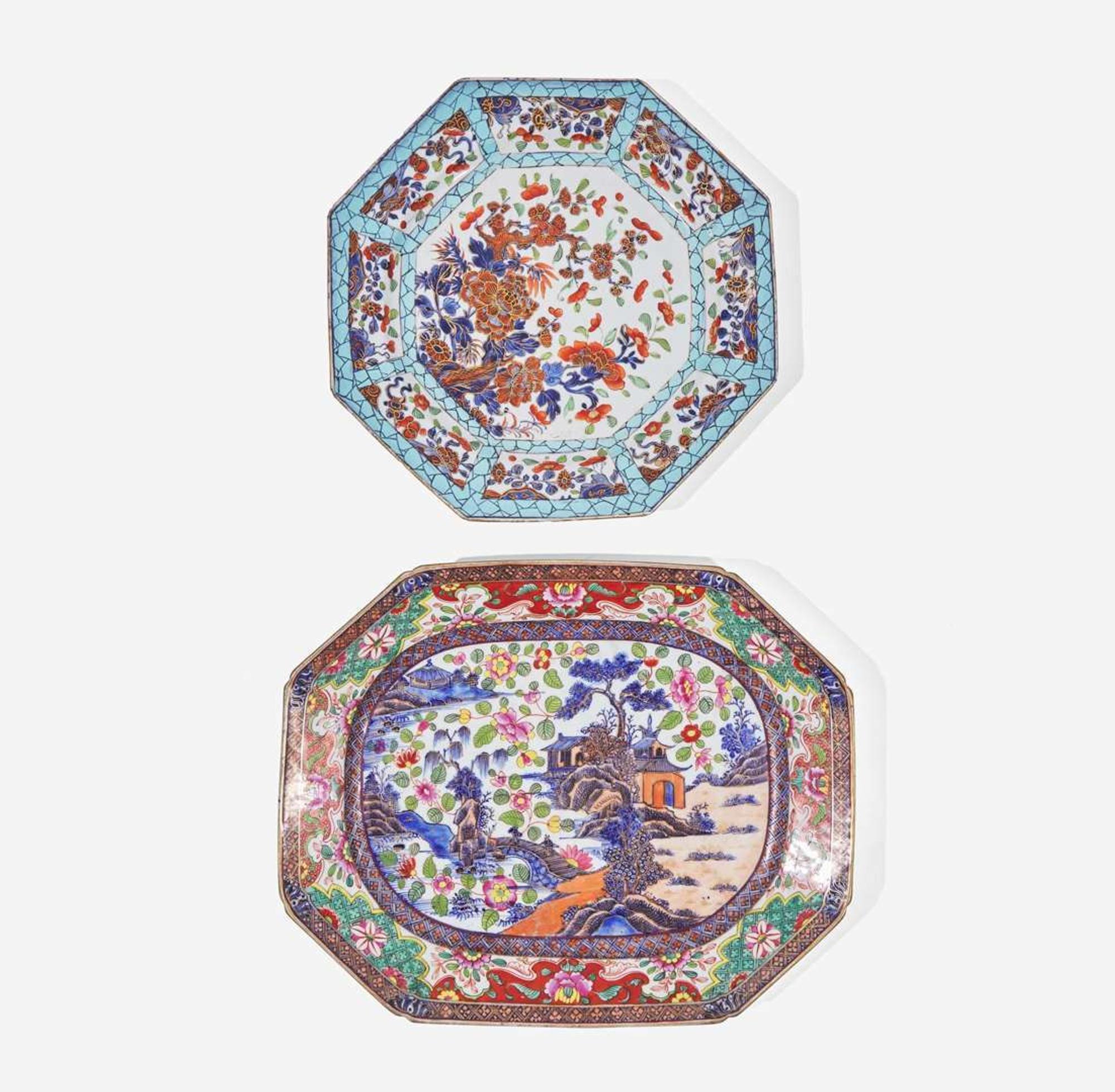 A Chinese export clobbered porcelain octagonal charger and a platter 外銷瓷盤兩件 18th and early 19th century????????
