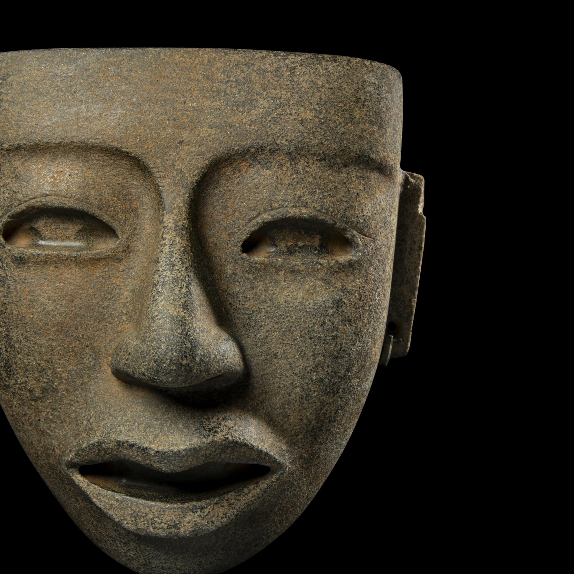 A Teotihuacan Greenstone Mask